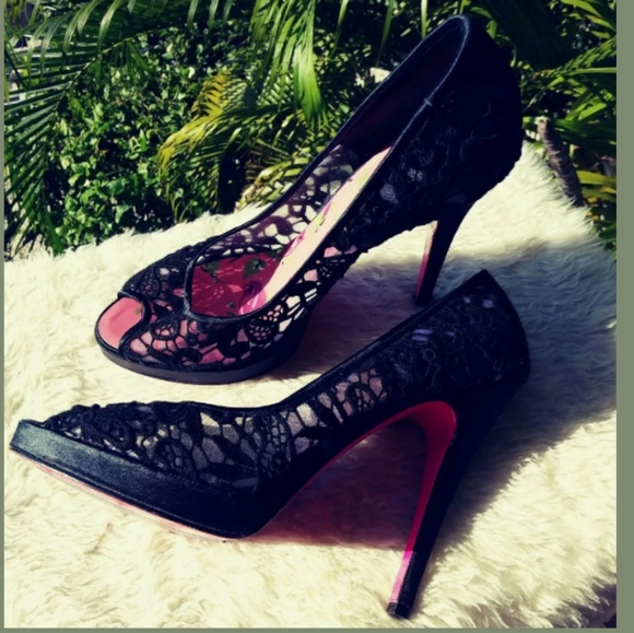 Betsey Johnson Peep Toe Heels size 10 - Picture 2 of 8